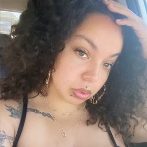 Meet your Posher, Anastasia